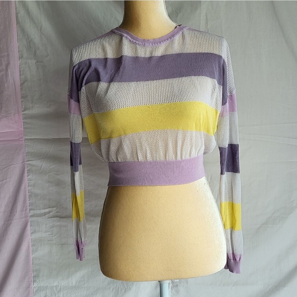 ‎🥳Fashion Nova Pastel Netted Cropped Long Sleeve T Shirt Size Small